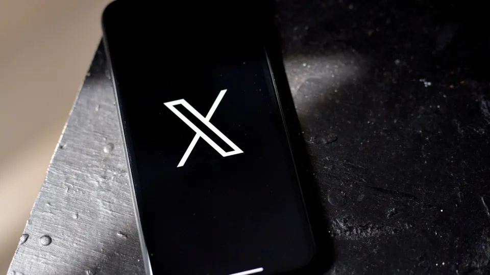 The Long-Form Turn on X Is Not a Gimmick, and the Way People Read Online Is Quietly Changing